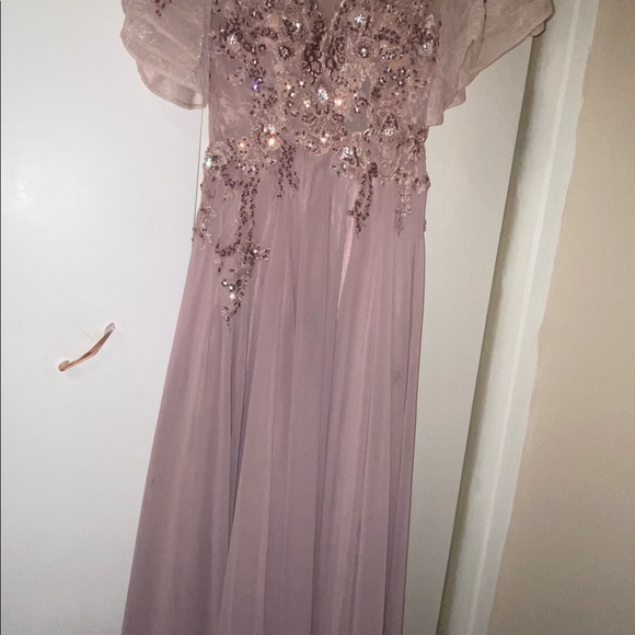 Dress - Picture 2 of 2